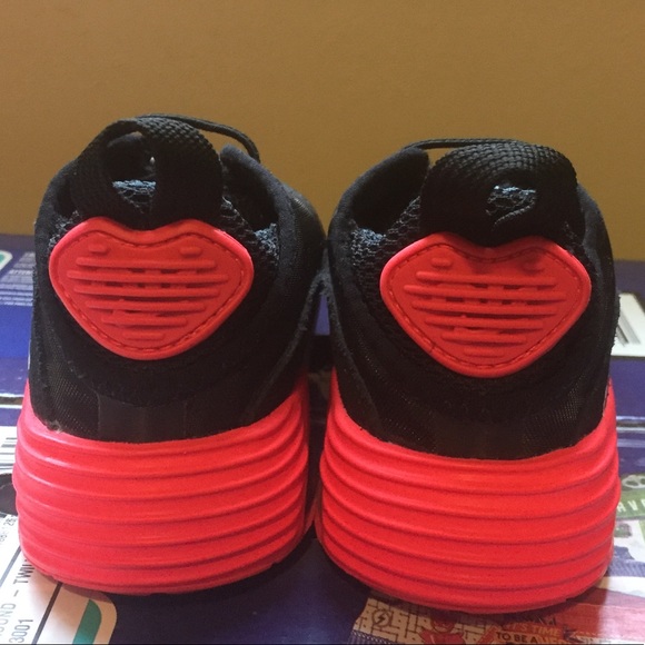 NWOT Nike AIR size 8 shoes - Picture 3 of 5